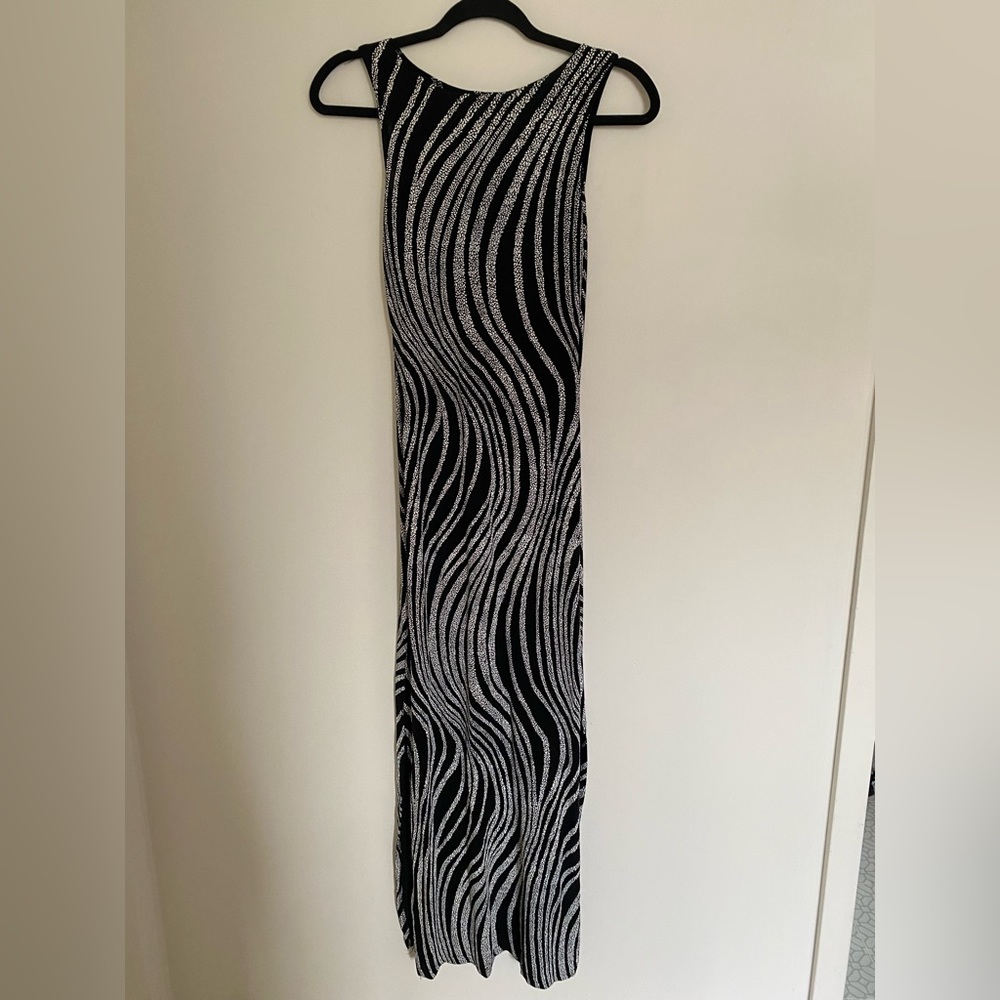 Slinky 90’s maxi dress